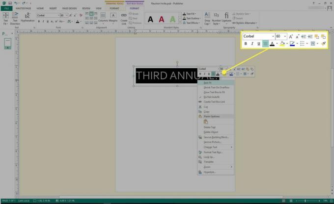 Microsoft Publisher ekrānuzņēmums ar iezīmētiem teksta formatēšanas rīkiem