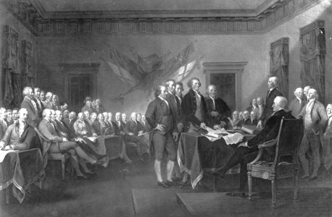 Pirmais Kontinentālais kongress notiek Galdnieku zālē, Filadelfijā, lai noteiktu amerikāņu tiesības un organizētu pretestības plāns piespiedu darbībām, ko Lielbritānijas parlaments noteica kā sodu Bostonas tējai Ballīte.
