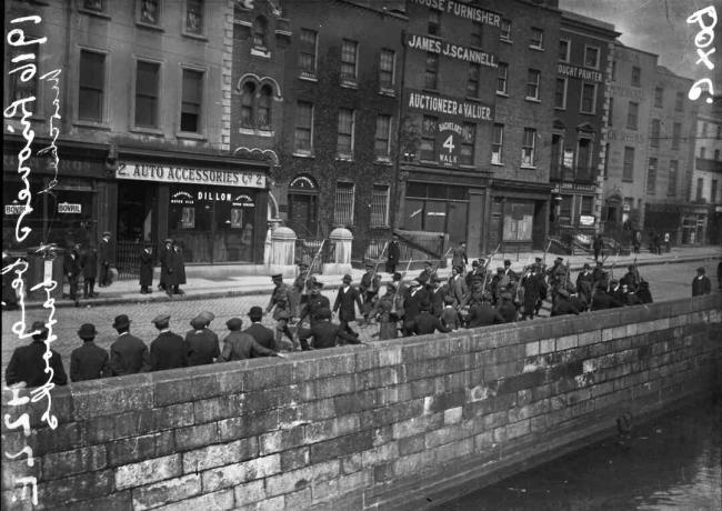 Īrijas nemiernieku ieslodzītie tika gāzti caur Dublinu 1916. gadā.